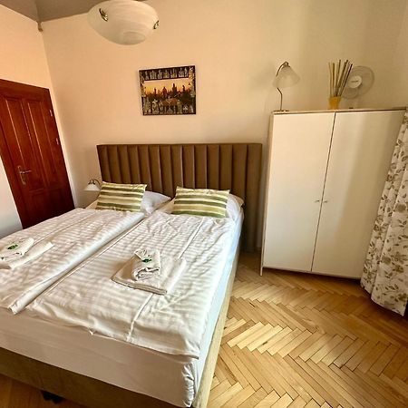 Historic Centre Apartments VIII プラハ エクステリア 写真