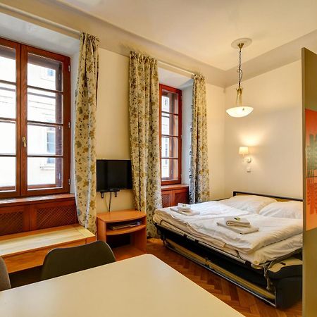 Historic Centre Apartments VIII プラハ エクステリア 写真