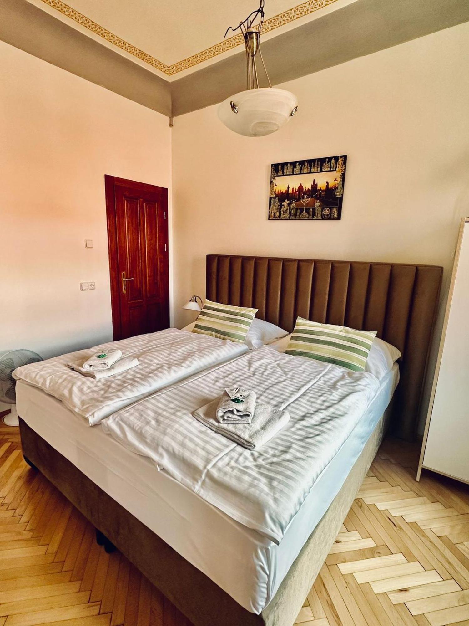 Historic Centre Apartments VIII プラハ エクステリア 写真