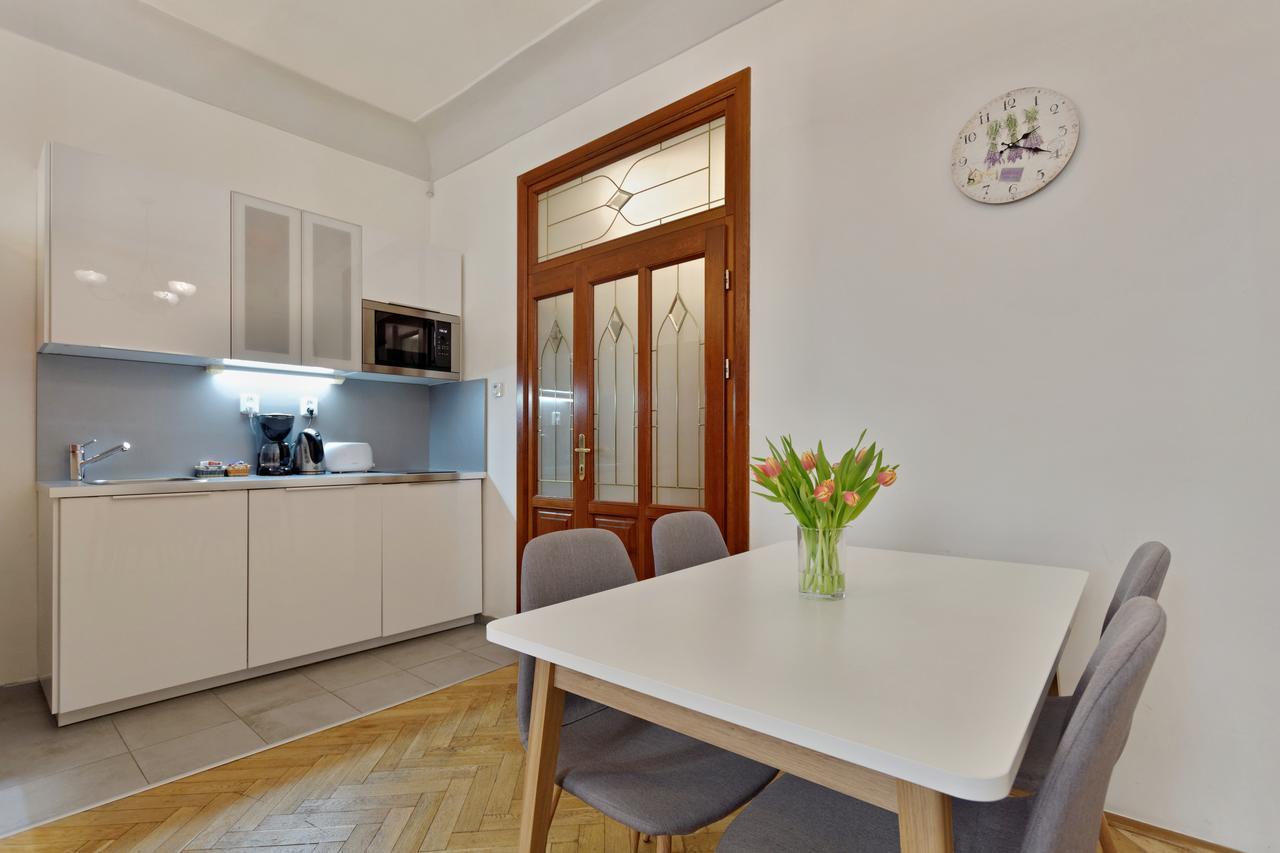 Historic Centre Apartments VIII プラハ エクステリア 写真